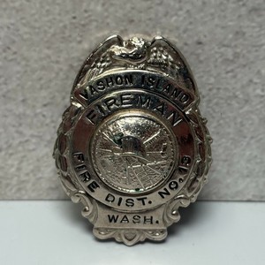 VTG Obsolete Engineer Fire Department Dress Hat Badge Lapel Pin Firefighter