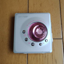 SHARP MD-ST700 Portable MD Headphone Player MDLP Pink 5mW 5mW 32  DC1.2V