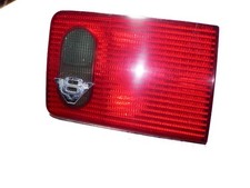 AUDI A8 D2 4D2, 4D8 Heckklappenleuchte links 4D0945093 2.80 Petrol 21112175