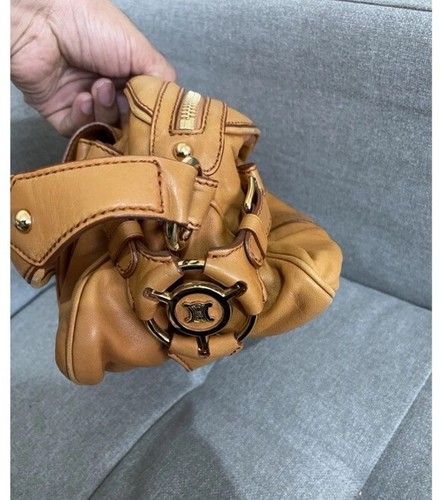 Bolso de mano de cuero con herrajes con logotipo de Céline Celine caramelo - Imagen 5 de 9
