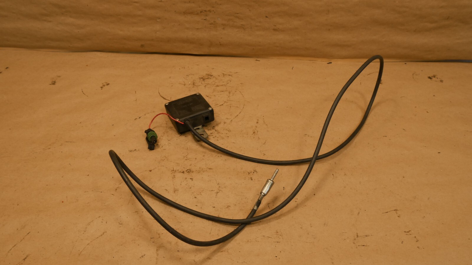 Ferrari F355 355 Berlinetta Antenna Pre Amplifier OEM PN 152497