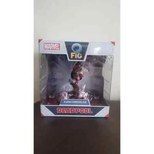 NIB Quantum Mechanix Deadpool Unicorn Selfie Q-Fig Adult Collectible