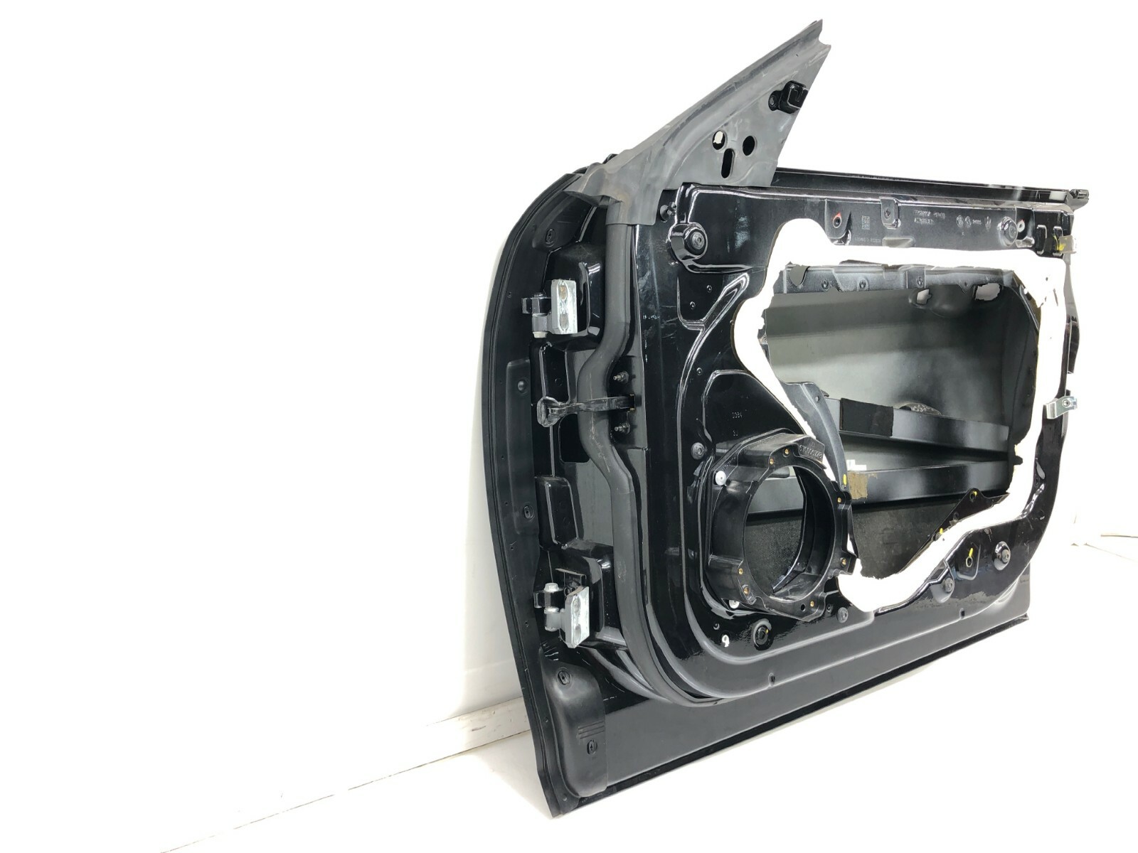 2014-2020 MASERATI QUATTROPORTE GTS RIGHT PASSENGER FRONT DOOR SHELL OEM.