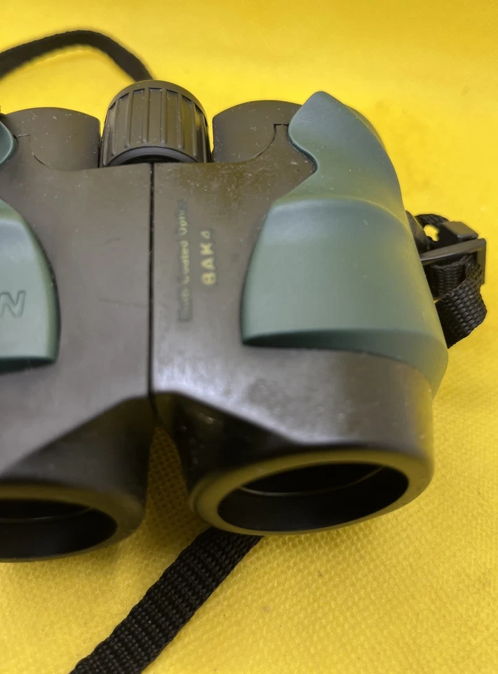 Alpen Multi -Coated Optics BAK4 10 x 25 Field 6.5 (342 Ft/1000 Yards) Binoculars - Image 3 of 4