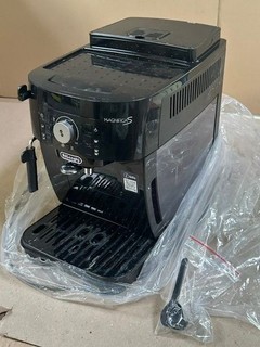 Kaffeevollautomat De Longhi Magnifica S Kaffeemaschine Espresso