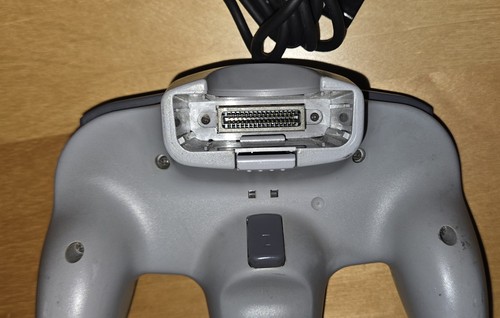 Nintendo 64 Original OEM Gray Controller Good Joystick - Picture 3 of 9