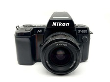Nikon F-801 35mm AF-L + Nikon 35-70mm f/3.3-4.5 Kit Set Analog SLR 35mm Kamera