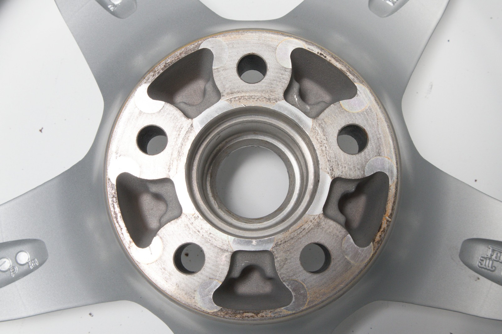 Used genuine OEM 5 spoke 18x10 rear wheel for Ferrari 360 Modena Spider 164175