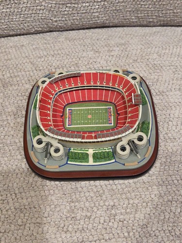 Danbury Mint Replica Giants Football Stadium - Home Of The New York Giants 