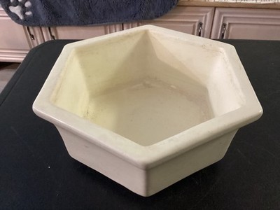 6 Sided Ceramic Heager 4003 USA Planter