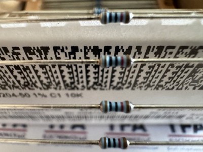 1000 PCS MBA02040C1002FC100 Vishay Resistor Metal Film 0204 10kOhms 0.4W 1% 10kΩ