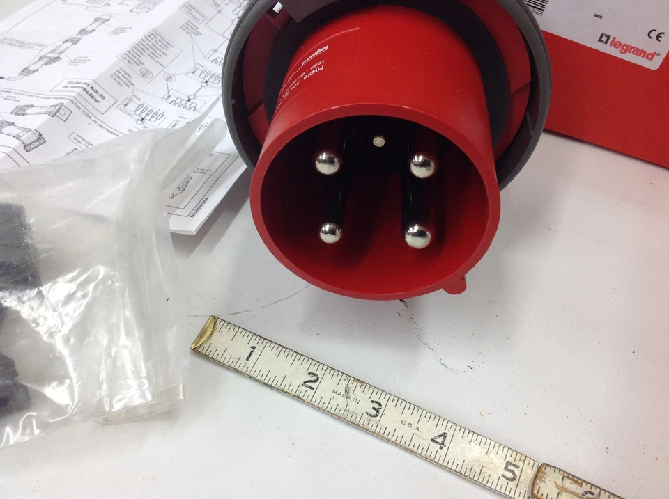 Enchufe Pass Seymour Legrand 59122 59-122 125A 380-415V, Hypra 3P + E, IP67 NUEVO  Foto 4 de 4