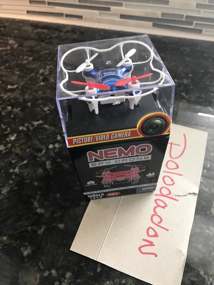 World Tech Toys 2.4Ghz Nemo Spy Drone - Video/Picture Camera 4.5 Channel RC - Image 2 of 4