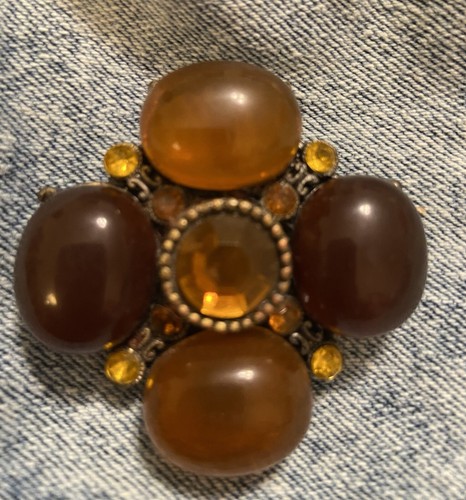 Vintage Amber Colored Brooch, Gold Tone Hardware, Excellent Used Condition