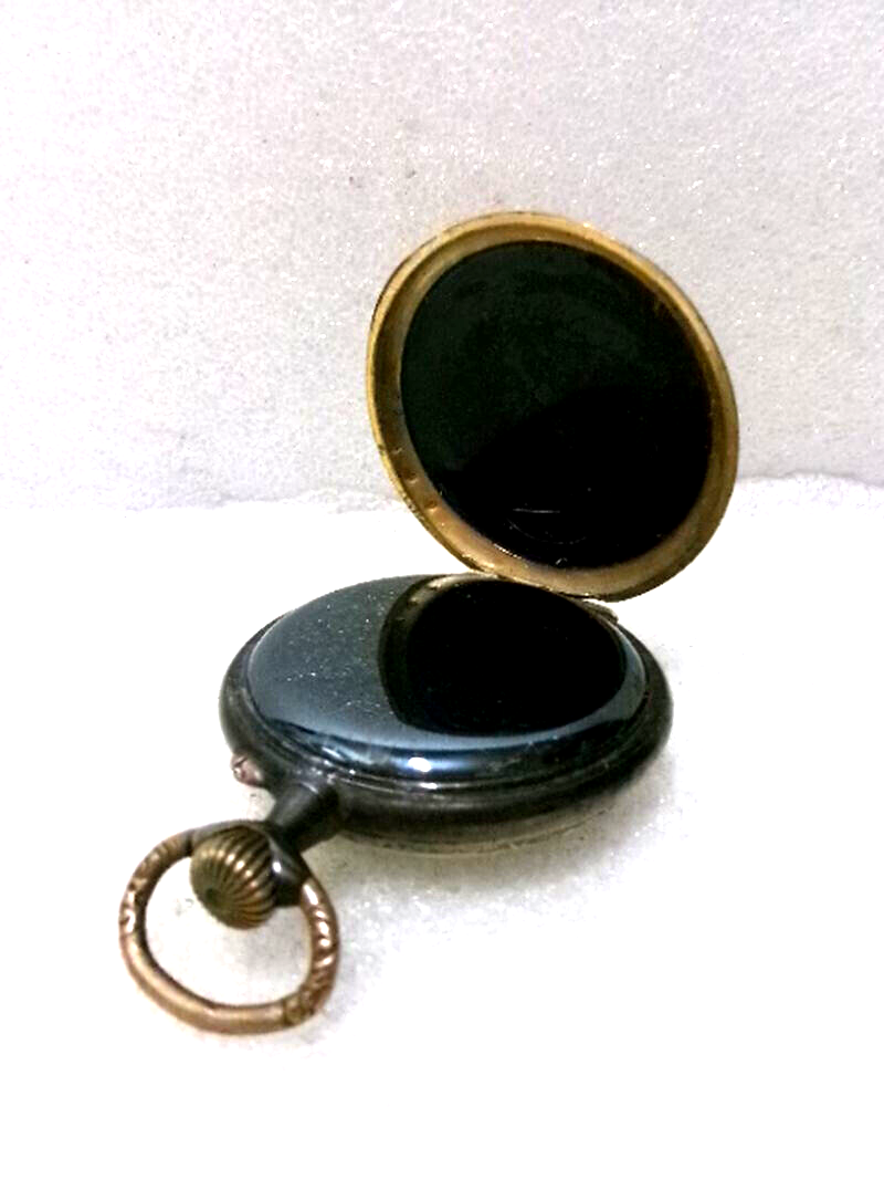 Montre à Gousset Ancienne En Laiton Ouvragé - Début 1900 - Mécanique - Cadran Chiffres Romains