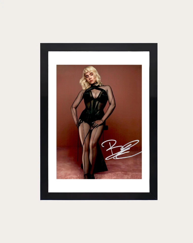 Billie Eilish Hand signed Autograph + COA  - Bild 2 von 3