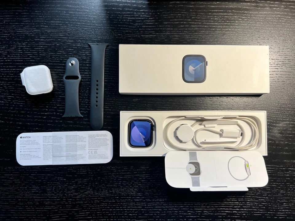 Apple Watch Series 9, photo 1 of 5