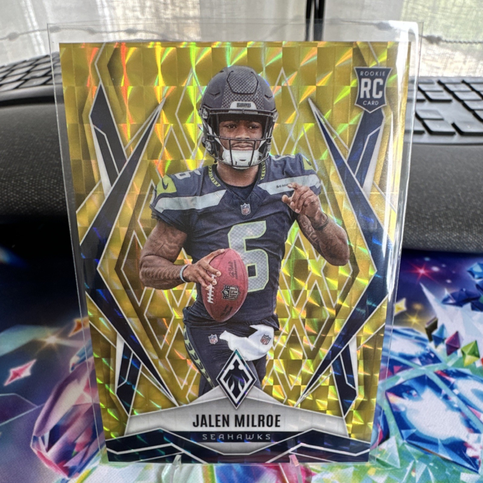 2025 Panini Phoenix Jalen Milroe Seahawks #151 Yellow Pyramids Rookie /185