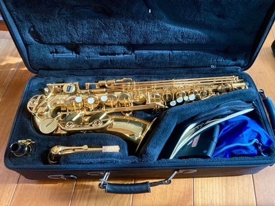 YAMAHA YAS-62 Alto Saxophone Gold Lacquer Excellent Condition Used