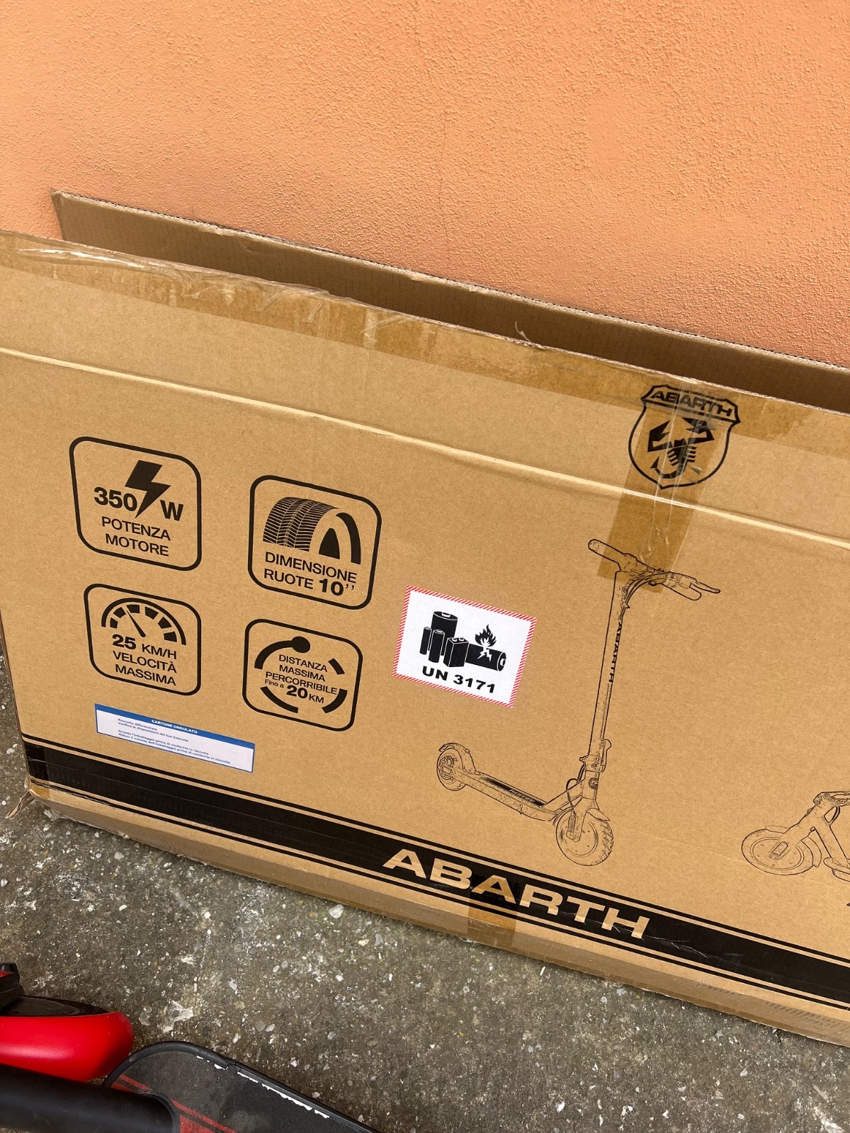 Monopattino elettrico Abarth modello FS102/BKR foto 2
