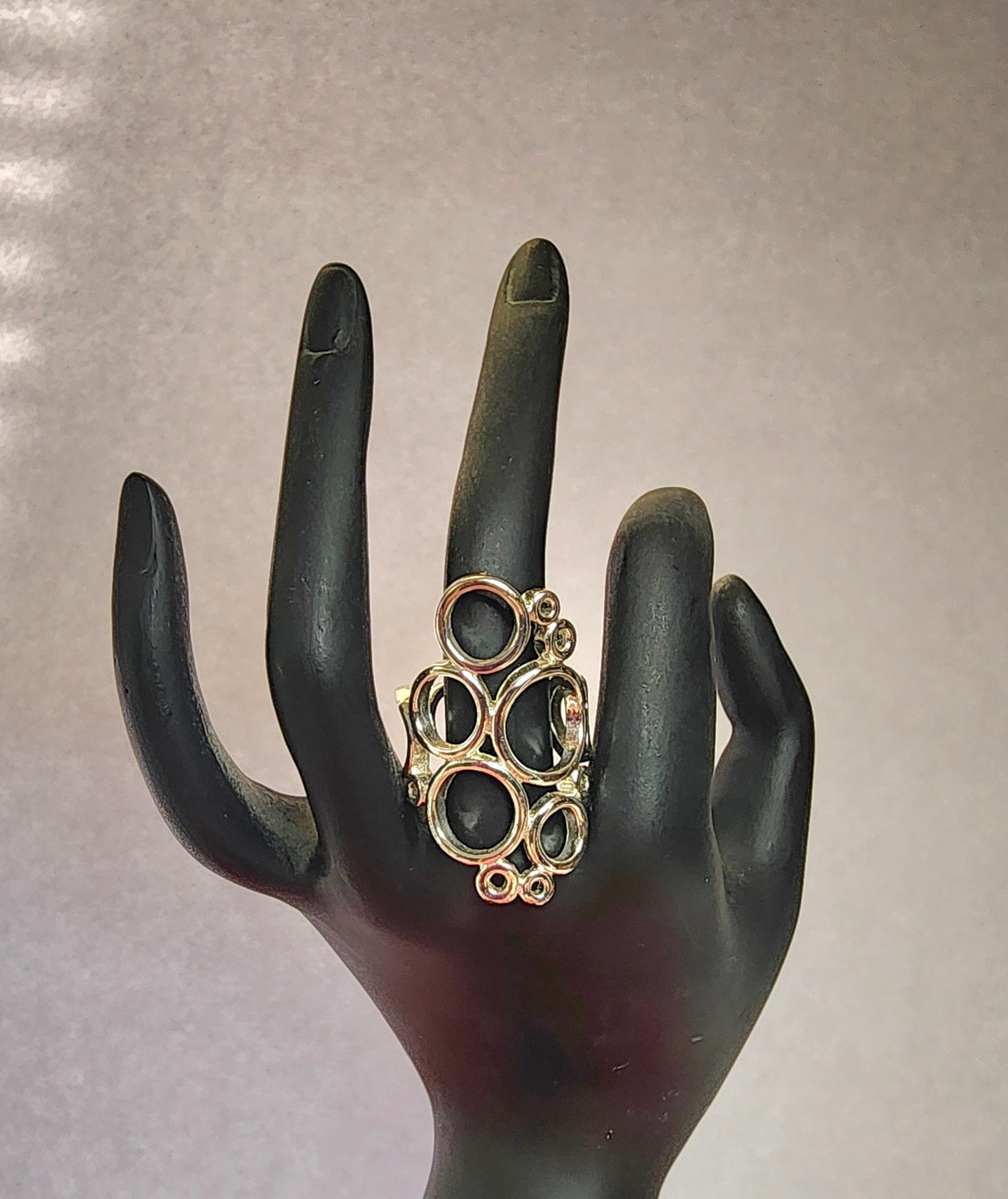 Silver Tone Multi Size Circle Ring Size 7.5 - image 2