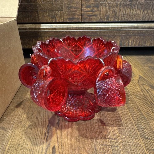 EUC Vintage WESTMORELAND Ruby Red Child's mini Punch Bowl set (BEAUTIFUL)