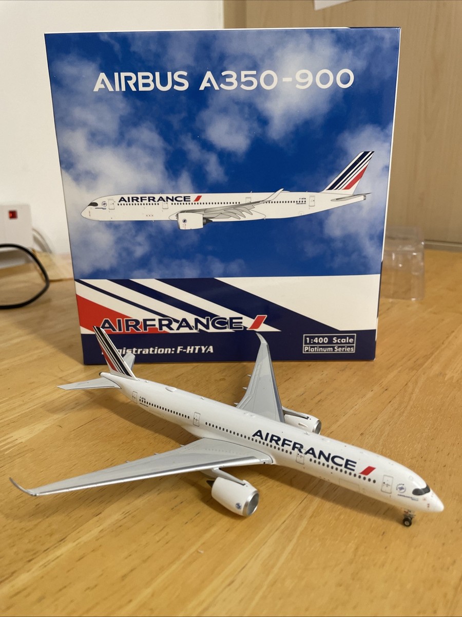 Air France Airbus A350 - 900. Registration F-HTYA. 1:400 scale