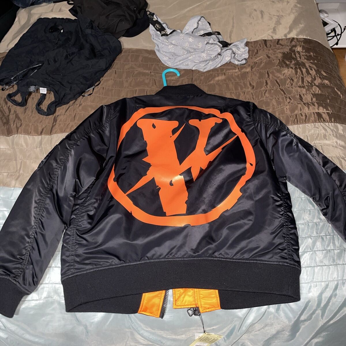 VLONE FRAGMENT FRIENDS LONG SLEEVE BOMBER JACKET BLACK VLONE FRAGMENT FRIENDS LONG SLEEVE BOMBER JACKET BLACK