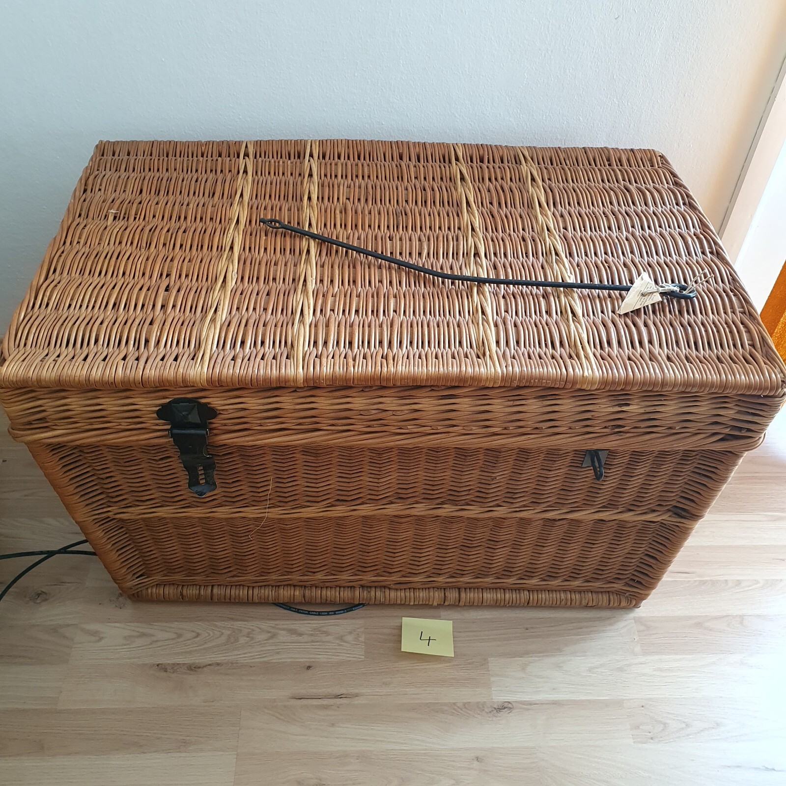 Bild 1 von 2