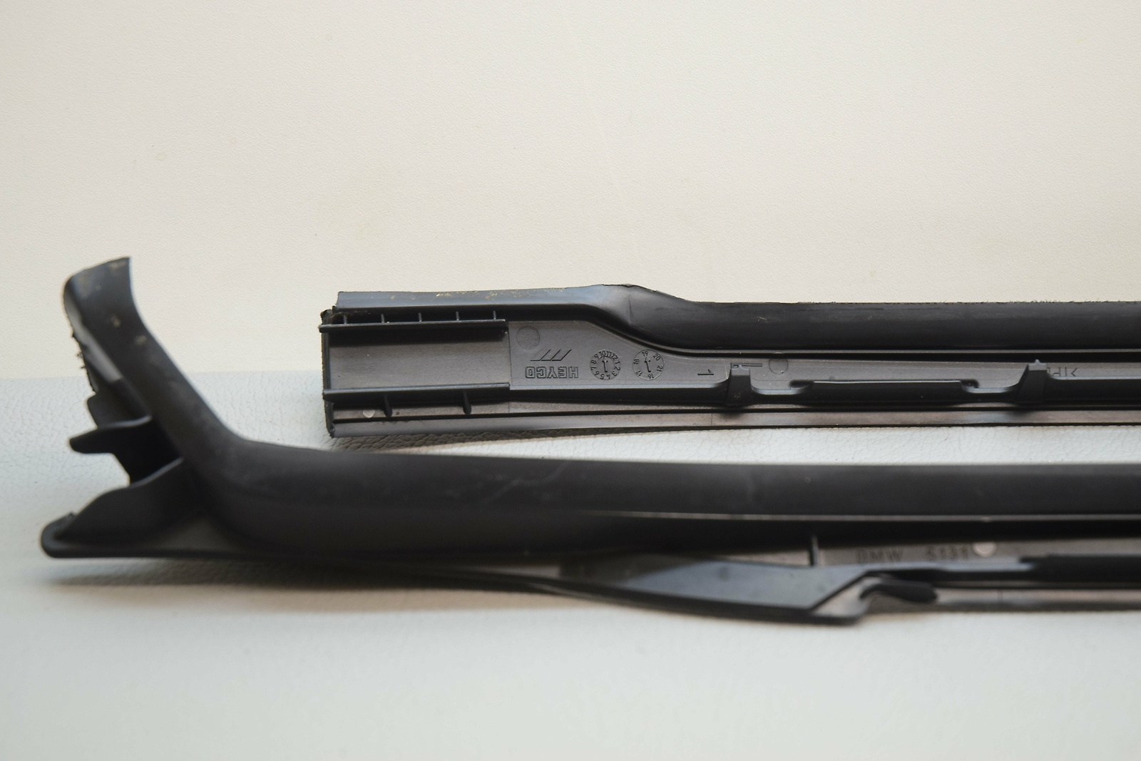 BMW X3 G01 F97 Front Right N Left Windshield Drip Trims OEM  