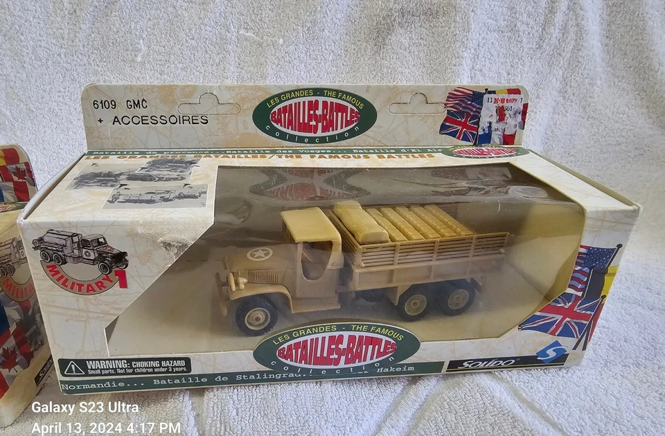 (2) SOLIDO BATALLES/BATTLES JEEP + POPOTE/GMC + ACCESORIOS METAL DIECAST Foto 3 de 4