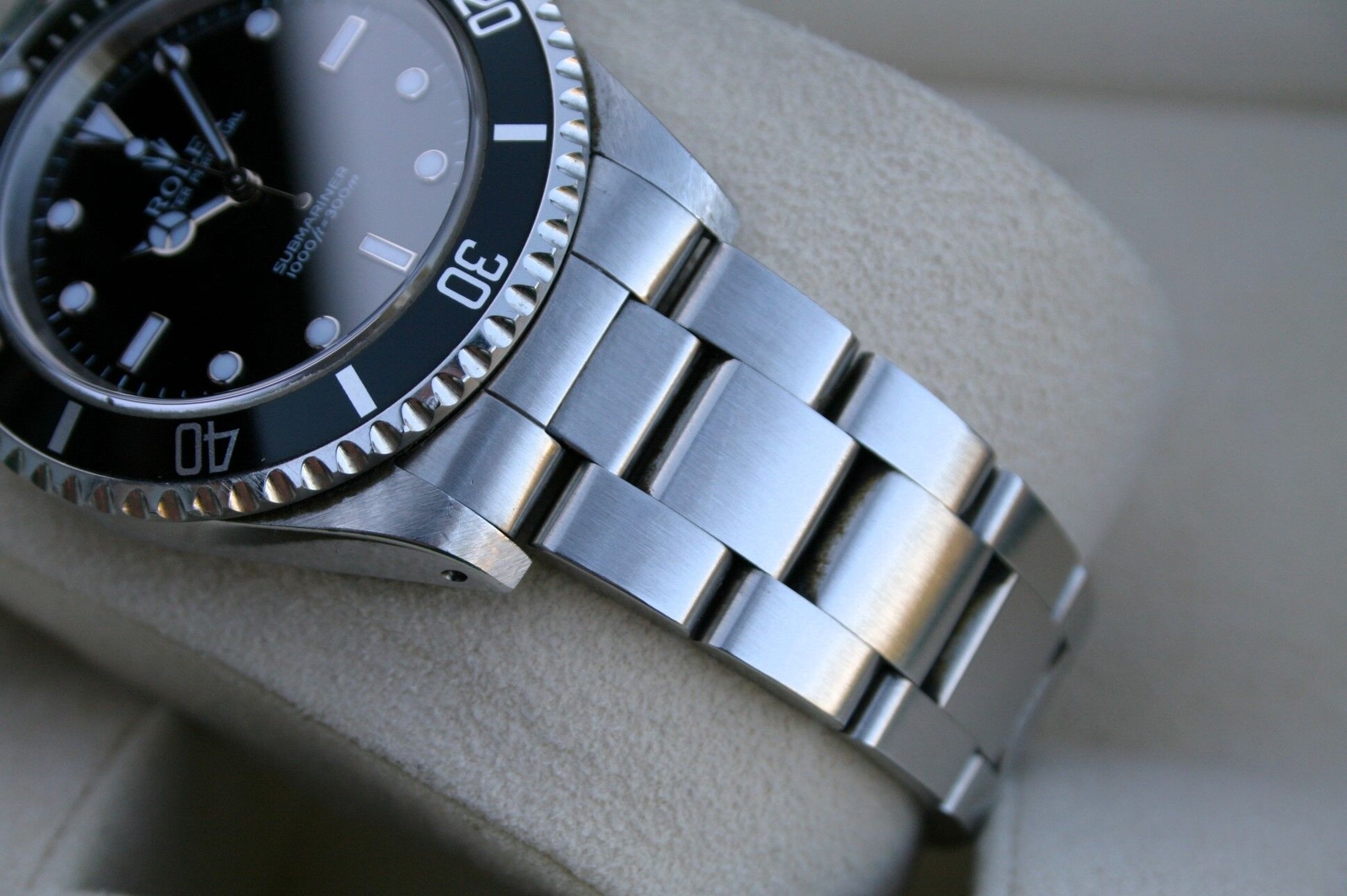 ROLEX 14060 SUBMARINER NO DATE WATCH 2 LINER - Image 2