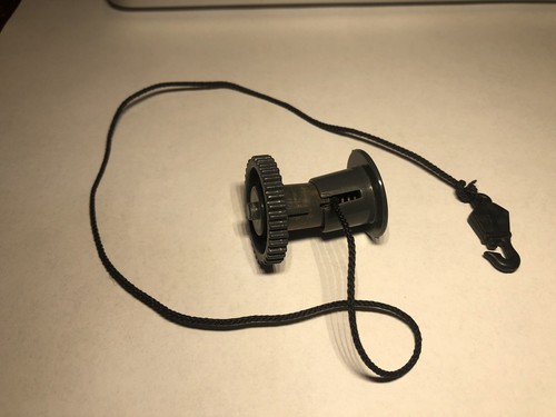 GI Joe 1983 Dragonfly Parts Winch Assembly with spring Rope and Hook - Picture 2 of 2
