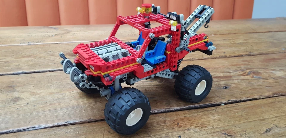 LEGO Technic 8858 Rebel Wrecker, photo 2 of 5