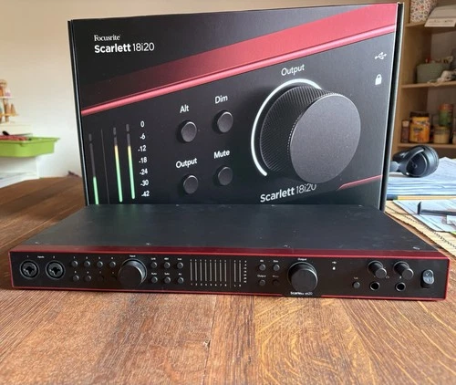Focusrite Scarlett 18i20 USB Audio- Interface 4th Generation Studio Software