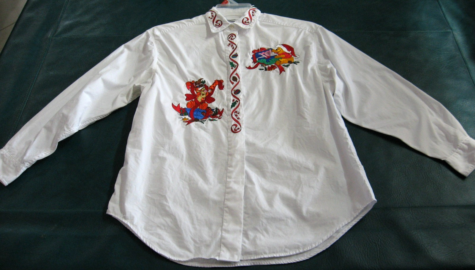 HOLIDAY The Disney Store Pooh, Piglet & Tigger Embroidered Long Sleeve Shirt - S