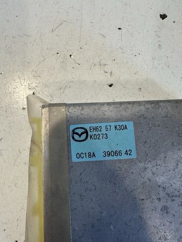 Mazda Cx-7 Control Unit Front Eh6257k30a Genuine 2011 LHD - Picture 2 of 2