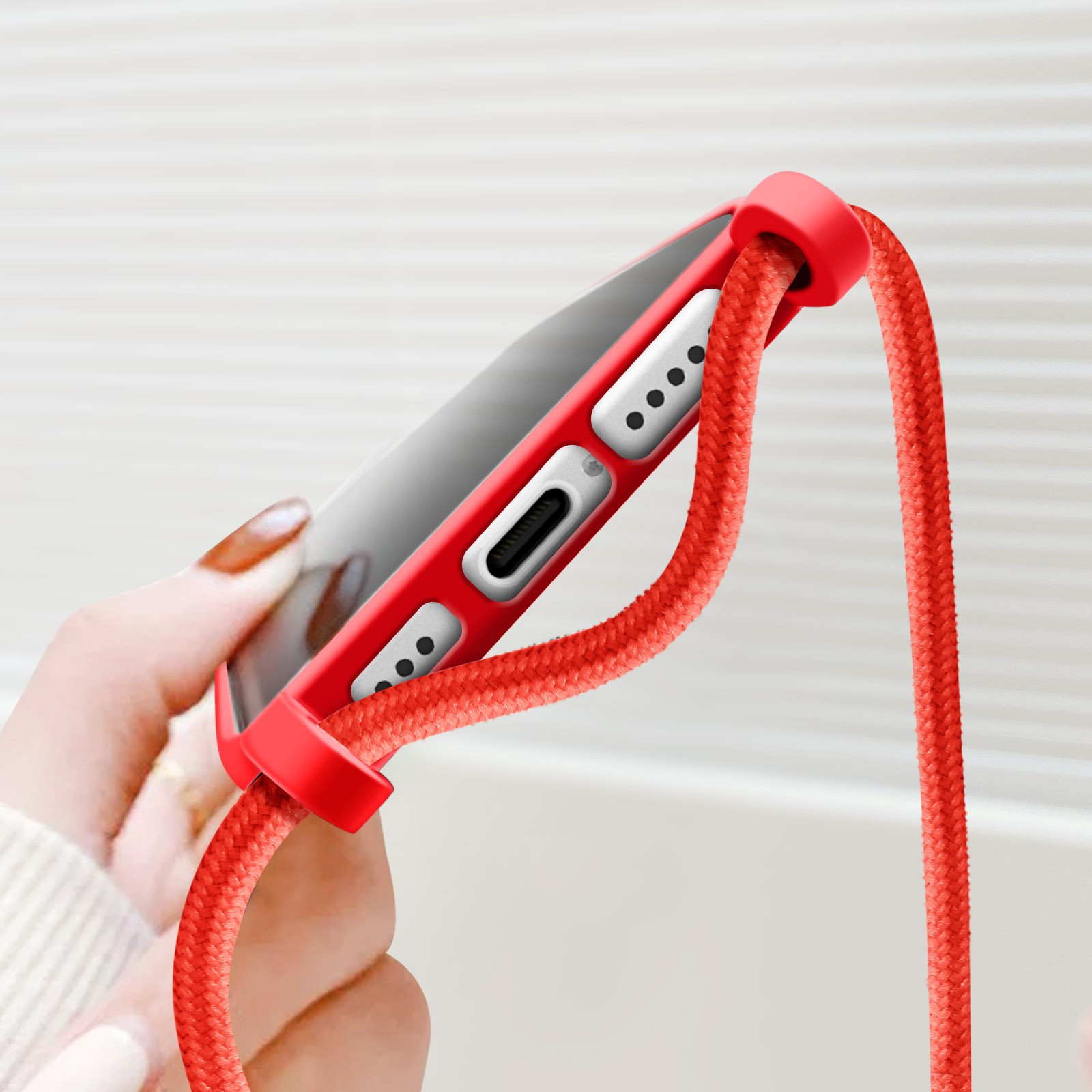 Coque de protection elegante rouge soft touch premium pour iPhone 16