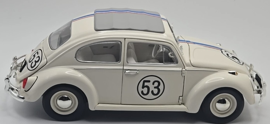 新品　ミニカー ビートル [ラブ・バッグ/THE LOVE BUG] Disney Johnny Lightning Herbie The Love Bug #53 1 18 Scale