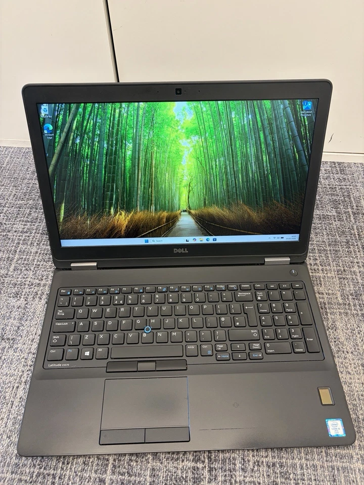 Dell Latitude E5570 · i5-6300U · 8GB · 240GB, photo 1 of 5