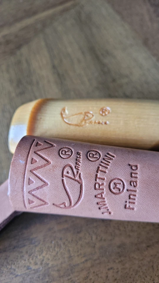 J. MARTTIINI Cuchillo Hoja Fija Acero Inoxidable Molido a Mano 7 1/2", Finlandia, Cuero Foto 3 de 3
