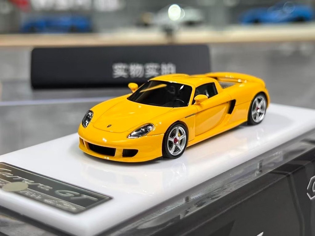 EY 1:64 CL Yellow Carrera GT Sports Model Diecast Resin Car