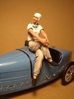 1/18  FIGUR  BUGATTI  HELLE  NICE  VROOM  UNBEMAL T  FUR   CMC  MINICHAMPS  CMR