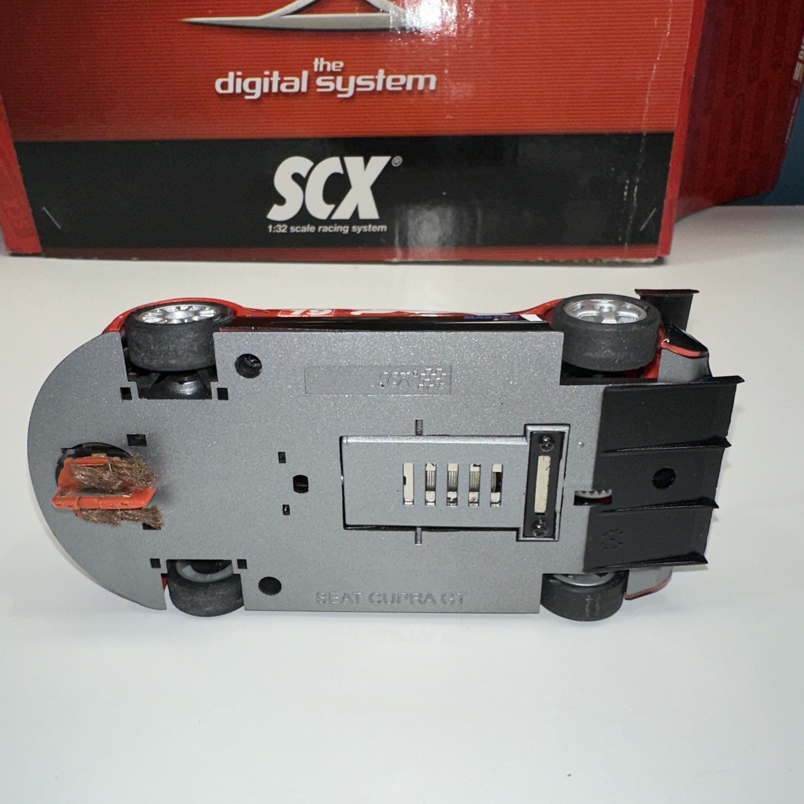 SCX DIGITAL SEAT CUPRA GT PUMA #19 RED thumbnail 5