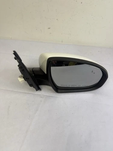 2016 - 2018 Hyundai Tucson Blind Spot Turn Signal  Right Door Mirror OEM RH
