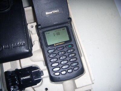 Motorola StarTAC 85 – Vintage Mobile