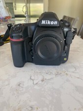 Nikon D850 DSLR Camera with AF-S 24-70mm f/2.8E ED VR Lens  Camera/Len Case