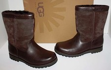 NIB Girls UGG Australia Riverton Brown Leather Boots Size 4