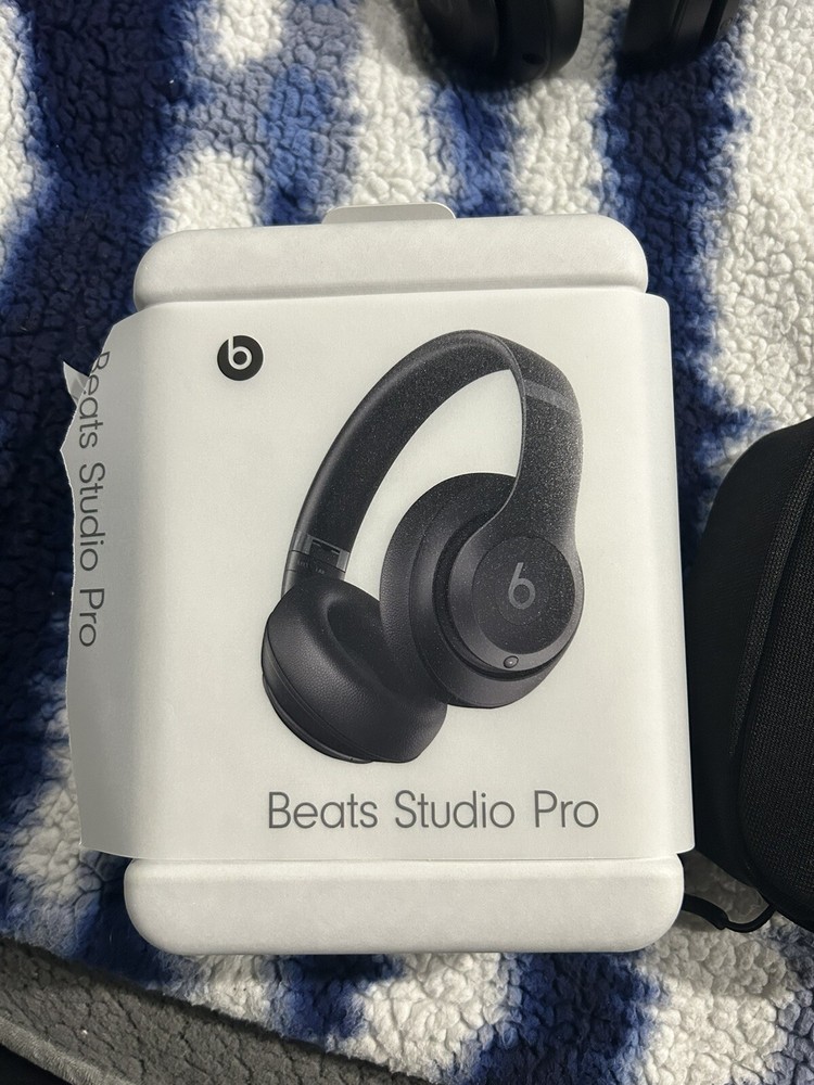 Beats by Dr. Dre Studio Pro Wireless Bluetooth Headphones - Black MQTP3LL/A