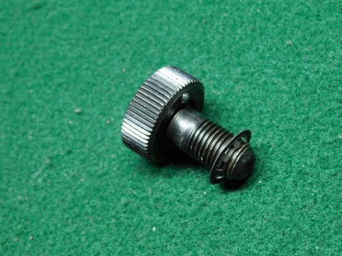 Mossberg 500 Takedown Screw Assembly 12 GA Original #2